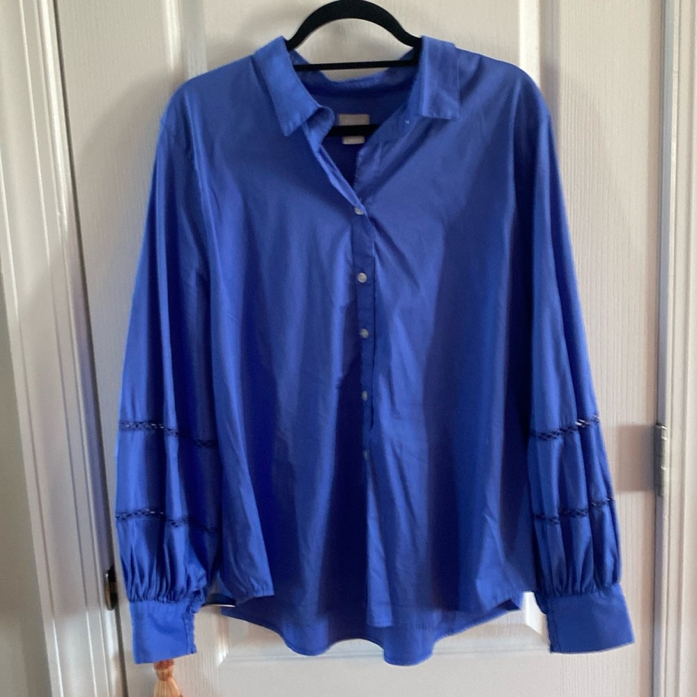 Chico cobalt blue shirt size 4, cross detail sleeves